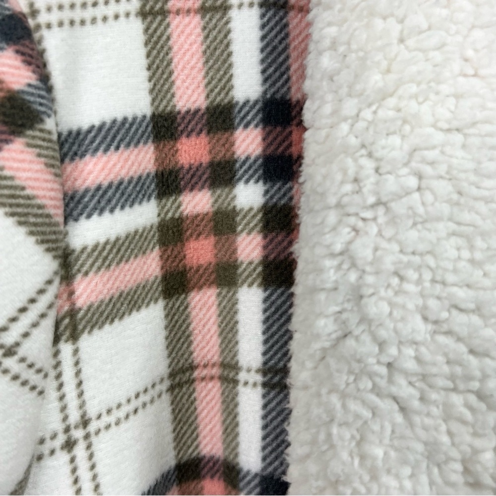 SABRINA LAUREN NEW YORK | Plaid & Faux Sherpa Wrap Coat (Cream/Pink/Grey) - Picture 4 of 7